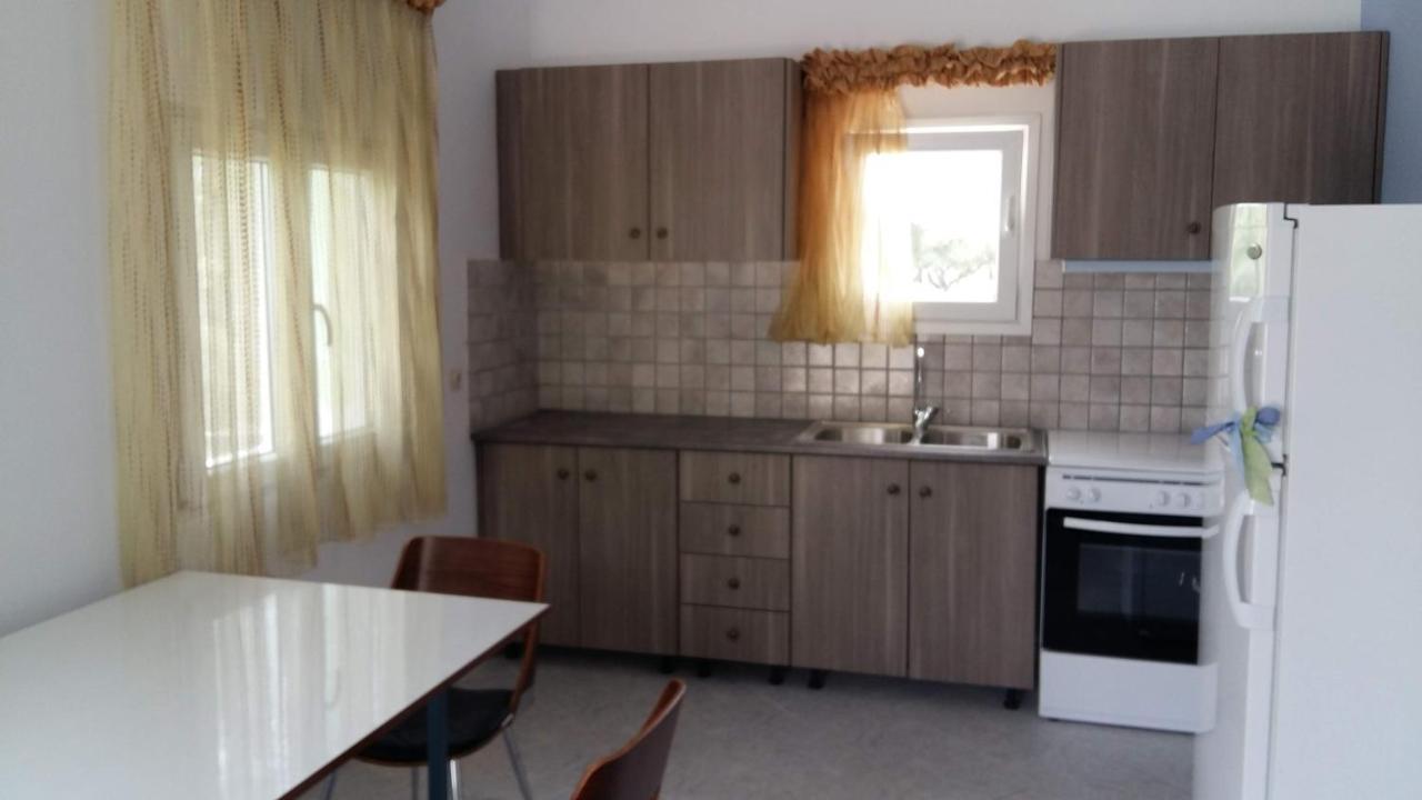 Ferienwohnung Natalia Lixouri Exterior foto